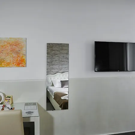 Bed & Breakfast Domus Castroni Pompeo Magno Roma