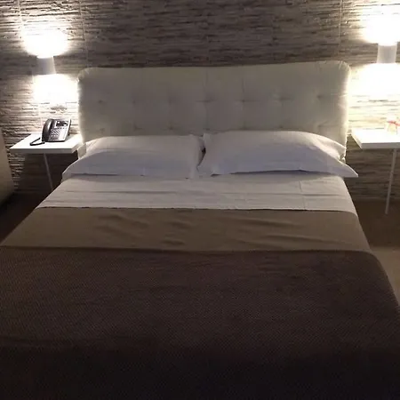 Domus Castroni Pompeo Magno Bed & Breakfast Roma