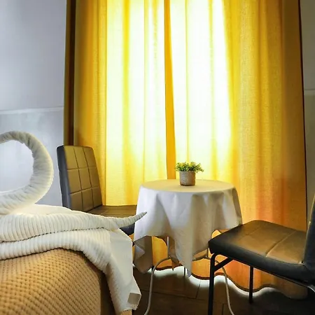 Bed & Breakfast Domus Castroni Pompeo Magno Roma