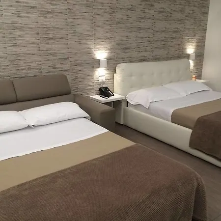 B&B Domus Castroni Pompeo Magno 3*